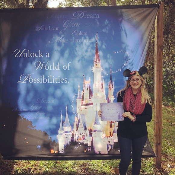 Meet your Posher, Sarah - Picture 5 of 5